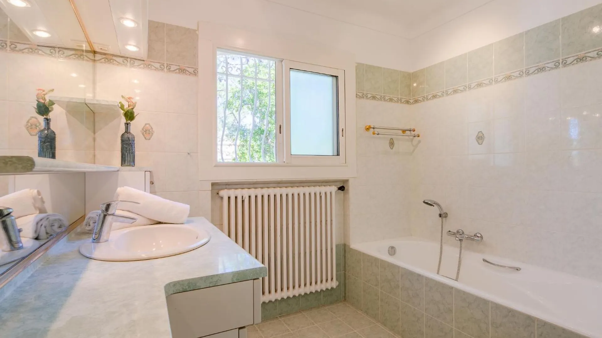 Apartment Le Forum De La Mer-2 By Interhome Сен-Глф 0*,