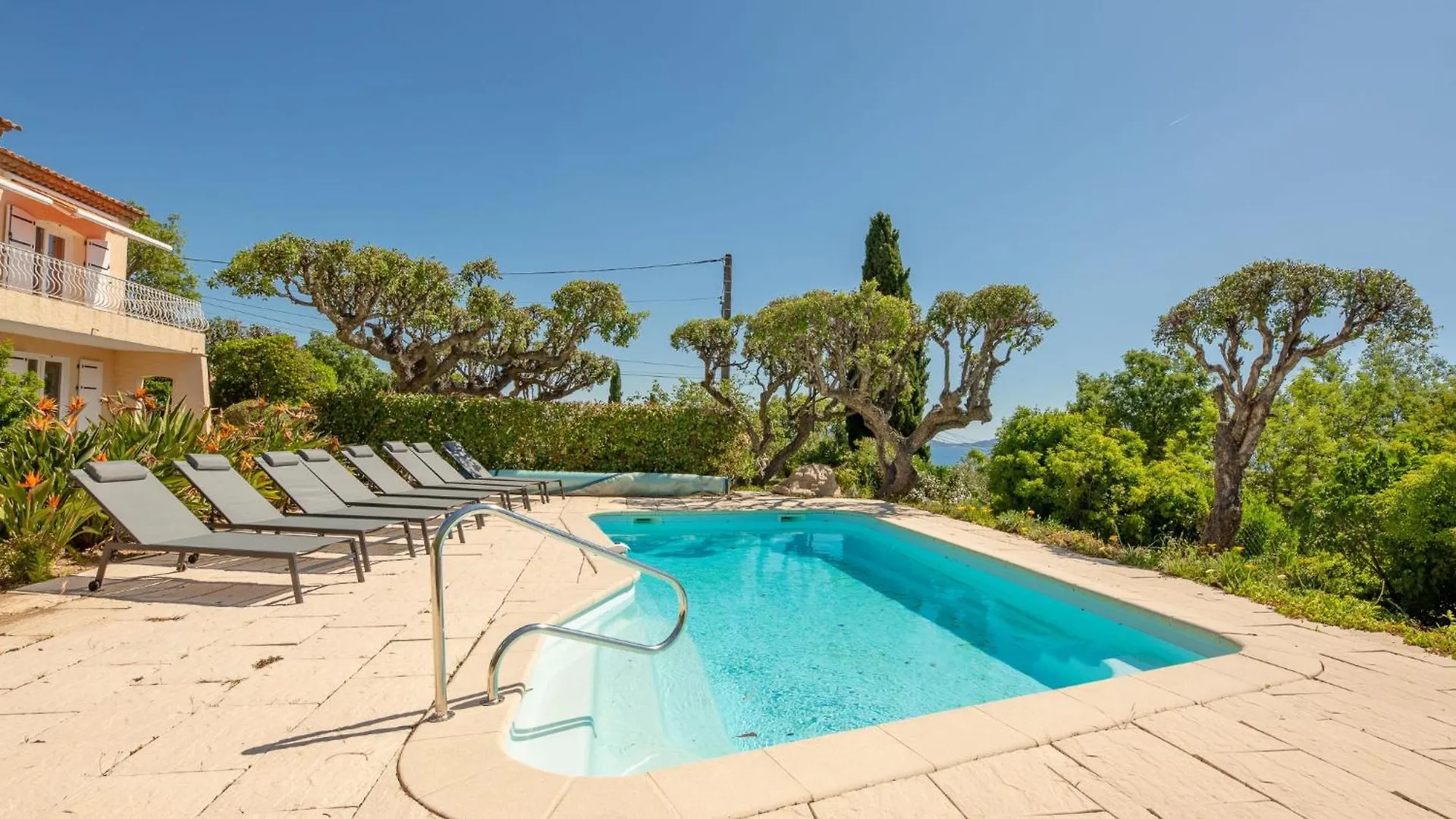 Apartment Le Forum De La Mer-2 By Interhome Saint Aygulf France