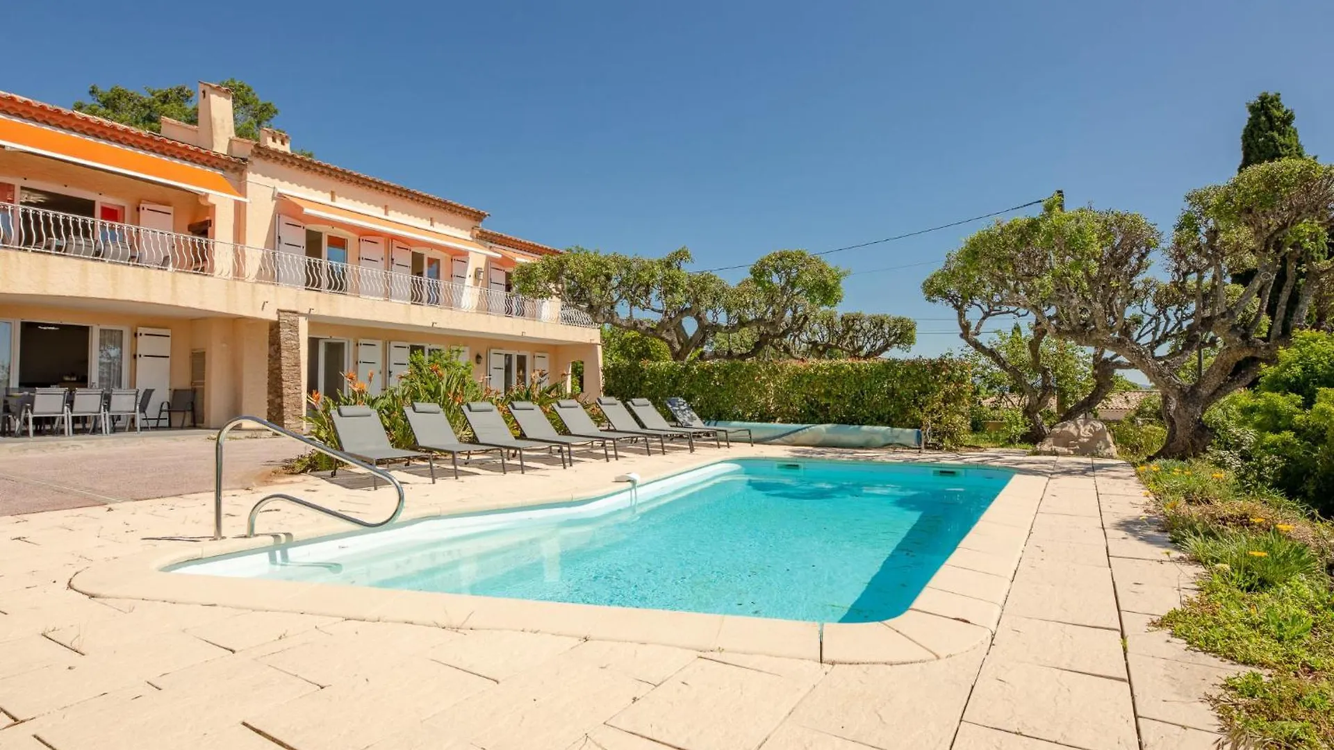 Apartment Le Forum De La Mer-2 By Interhome Saint Aygulf France